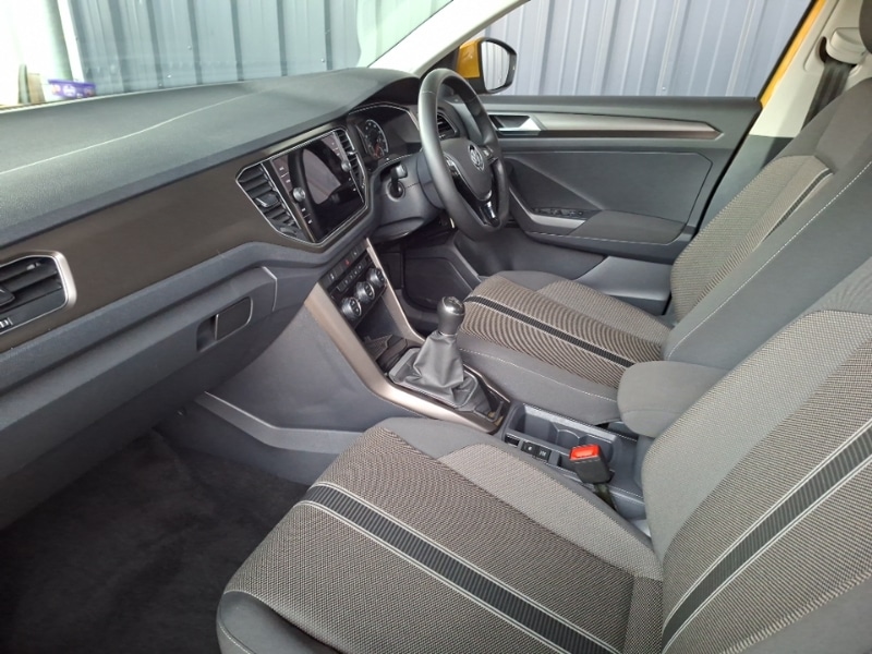 Used Volkswagen T-Roc 2018 for sale - 77596700: Photo 5