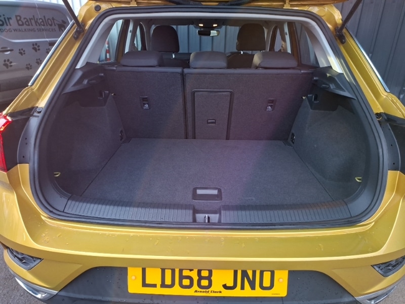 Used Volkswagen T-Roc 2018 for sale - 77596700: Photo 8