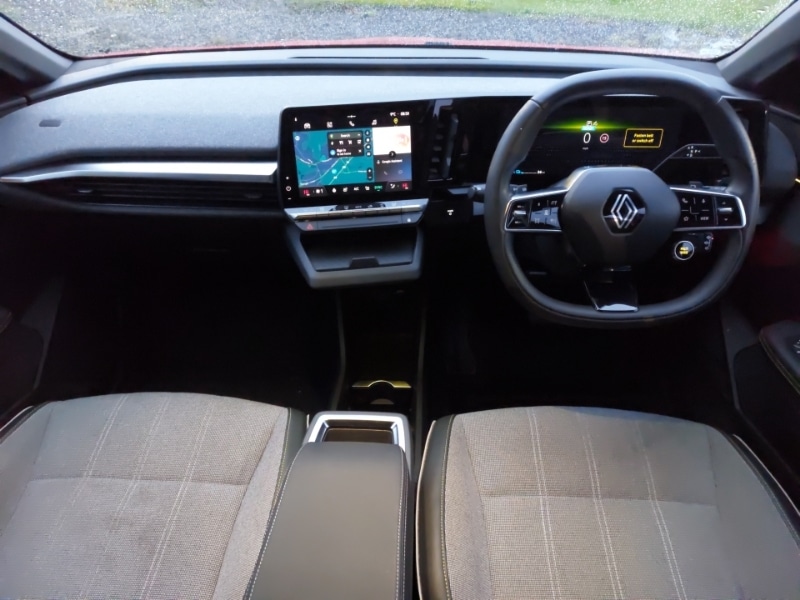 Used Renault Megane E Tech 2024 for sale - 76879915: Photo 2