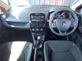 Used Renault Clio 2018 for sale - 79126579: Photo