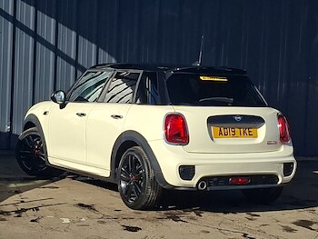 Used MINI Hatch 2019 for sale - 77677823: Photo