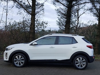 Used Kia Stonic 2022 for sale - 76911620: Photo