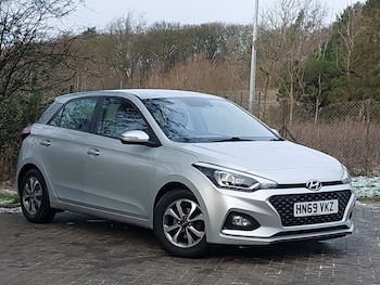 Used Hyundai i20 2019 for sale - 77114471: Photo