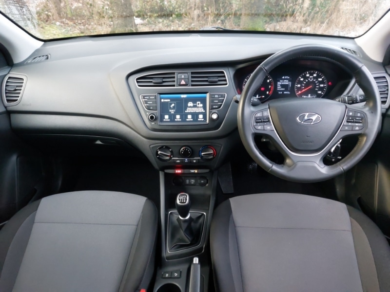 Used Hyundai i20 2019 for sale - 77114471: Photo 2