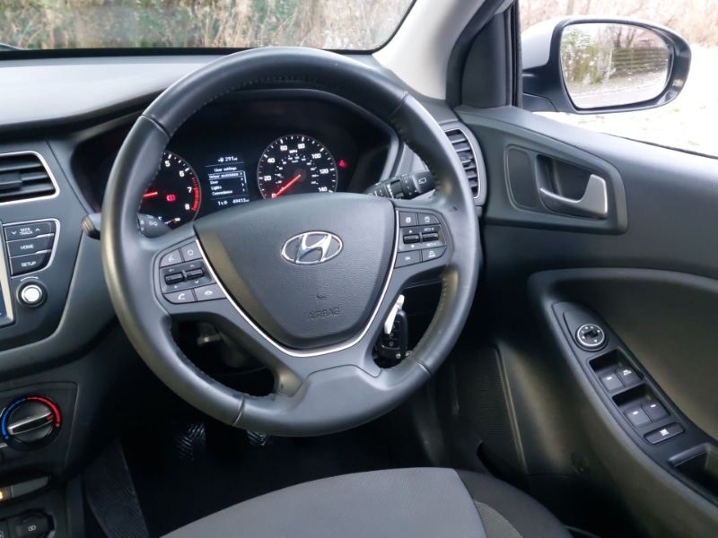 Used Hyundai i20 2019 for sale - 77114471: Photo 7