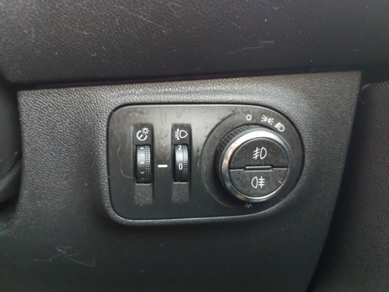 Used Vauxhall Corsa 2015 for sale - 77278324: Photo 19