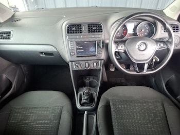 Used Volkswagen Polo 2016 for sale - 79006492: Photo