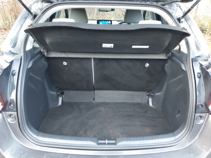 Used Toyota Yaris 2022 for sale - 76920262: Photo 8