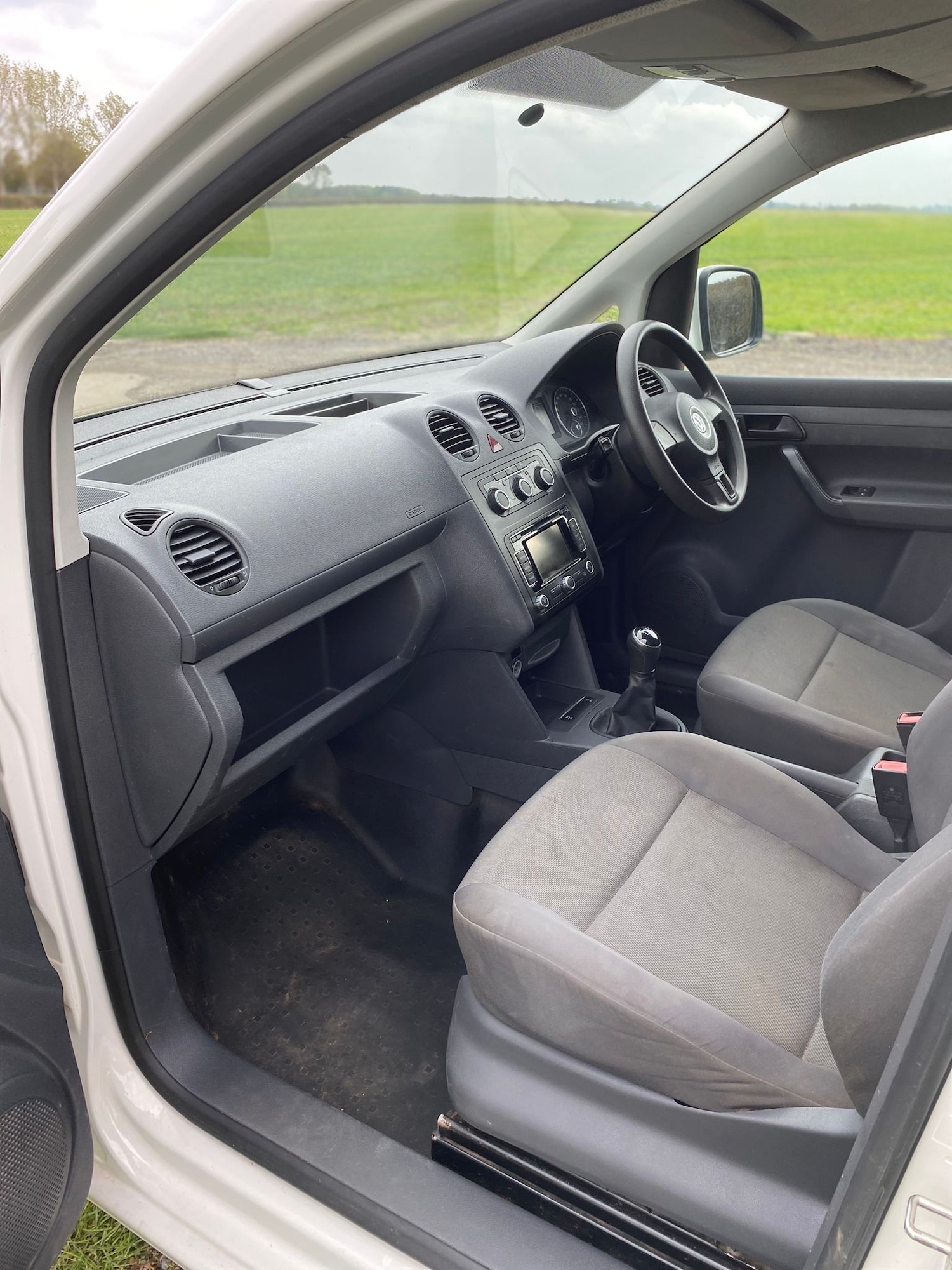 Used Volkswagen Caddy Maxi 2014 for sale - 76844890: Photo 14