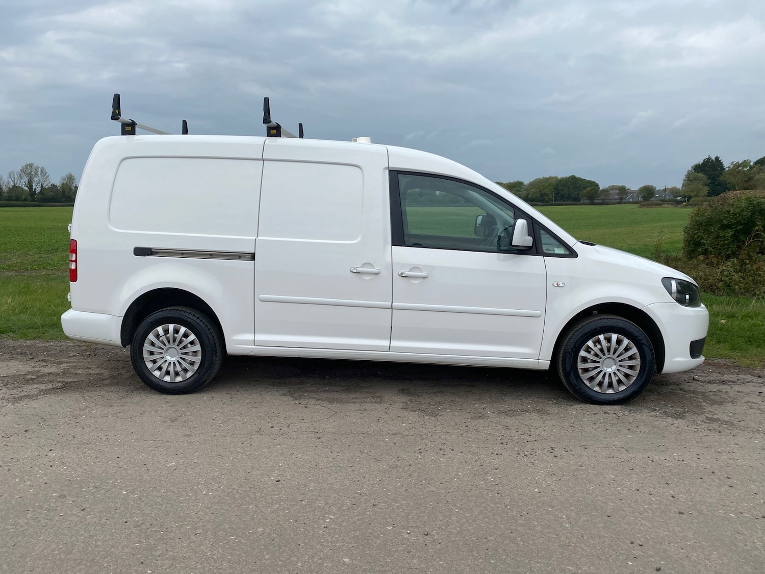 Used Volkswagen Caddy Maxi 2014 for sale - 76844890: Photo 8