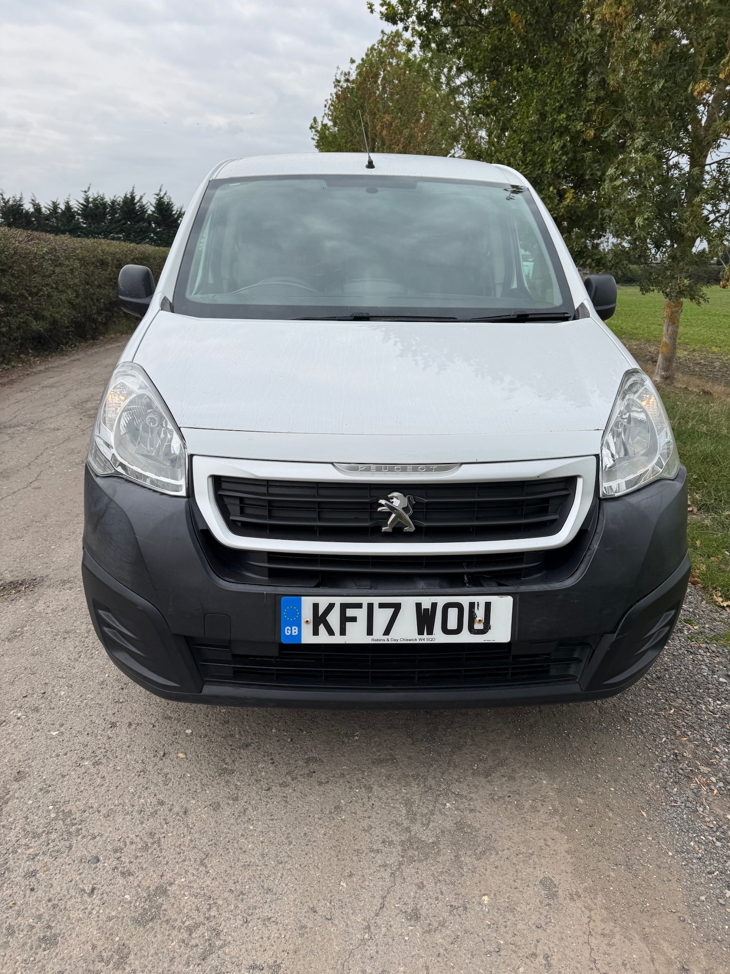 Used Peugeot Partner 2017 for sale - 76249430: Photo 2