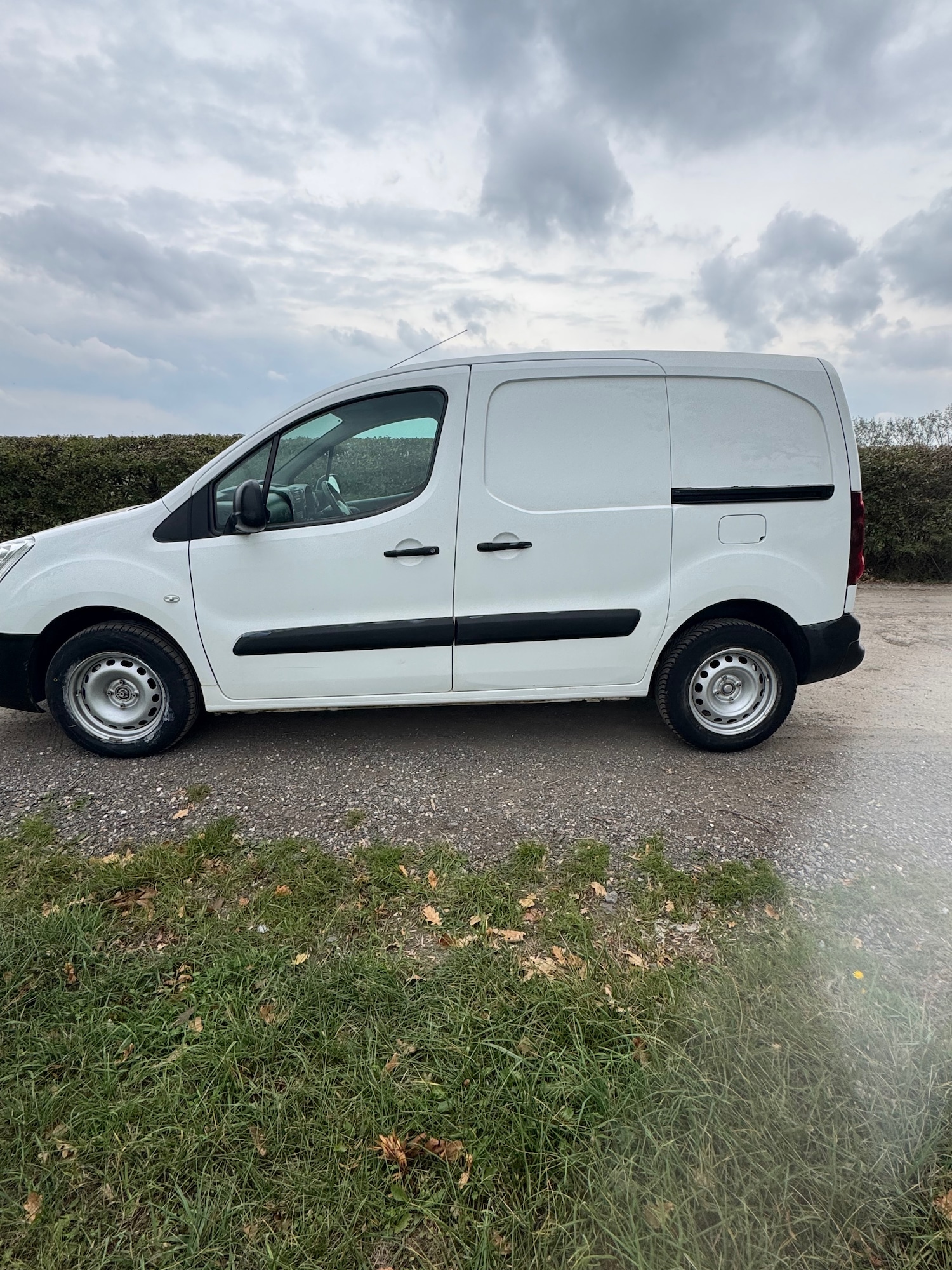Used Peugeot Partner 2017 for sale - 76249430: Photo 4