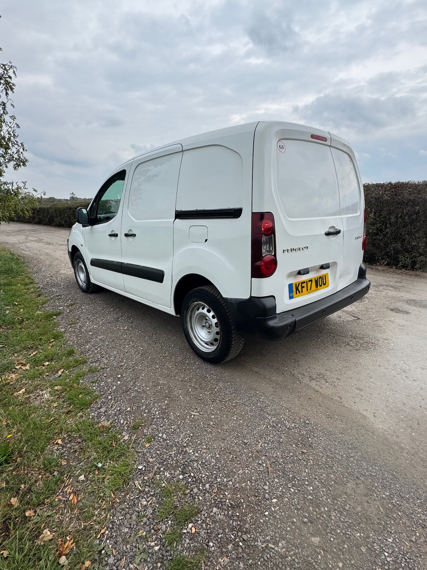 Used Peugeot Partner 2017 for sale - 76249430: Photo 5