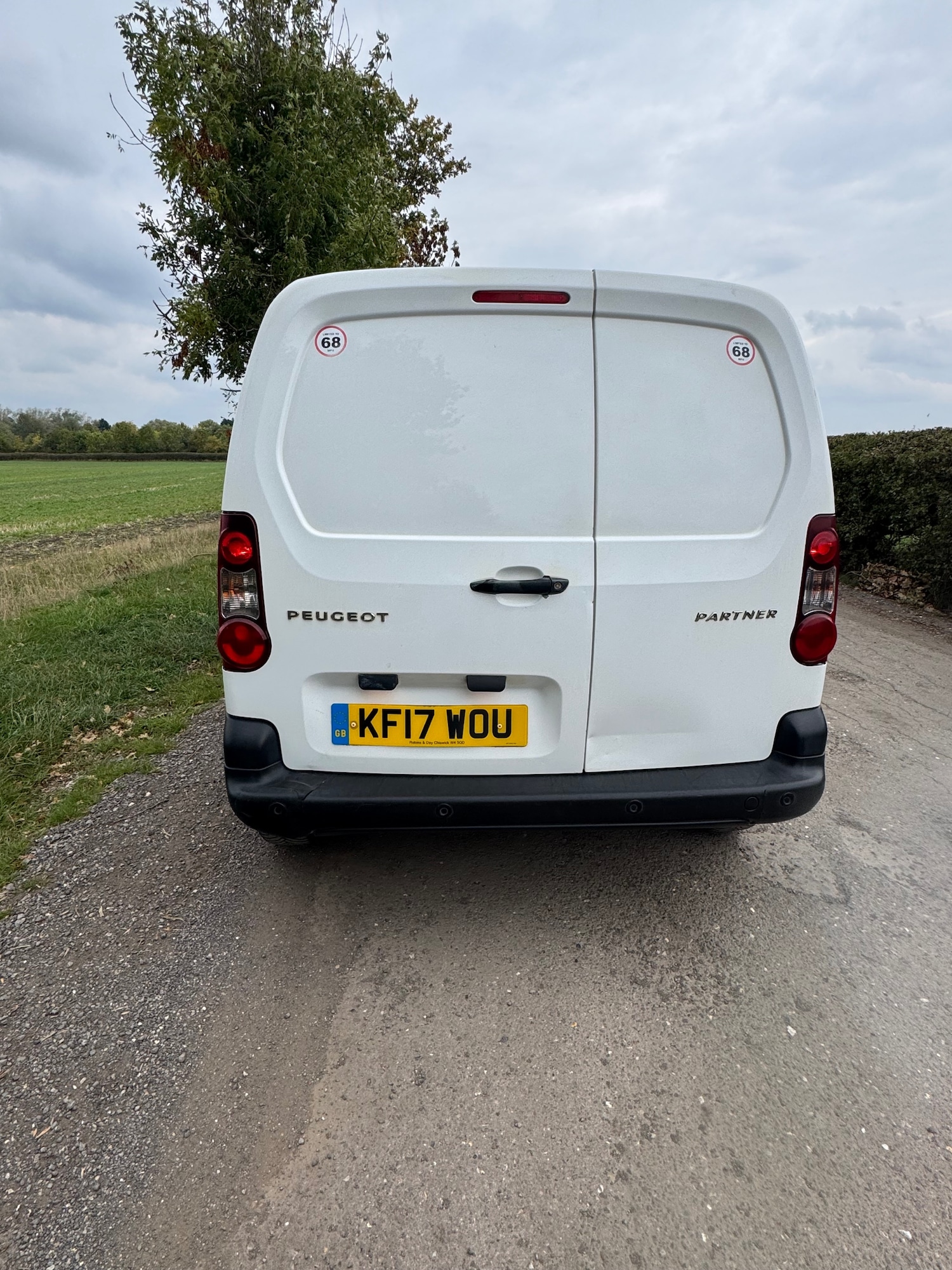 Used Peugeot Partner 2017 for sale - 76249430: Photo 6