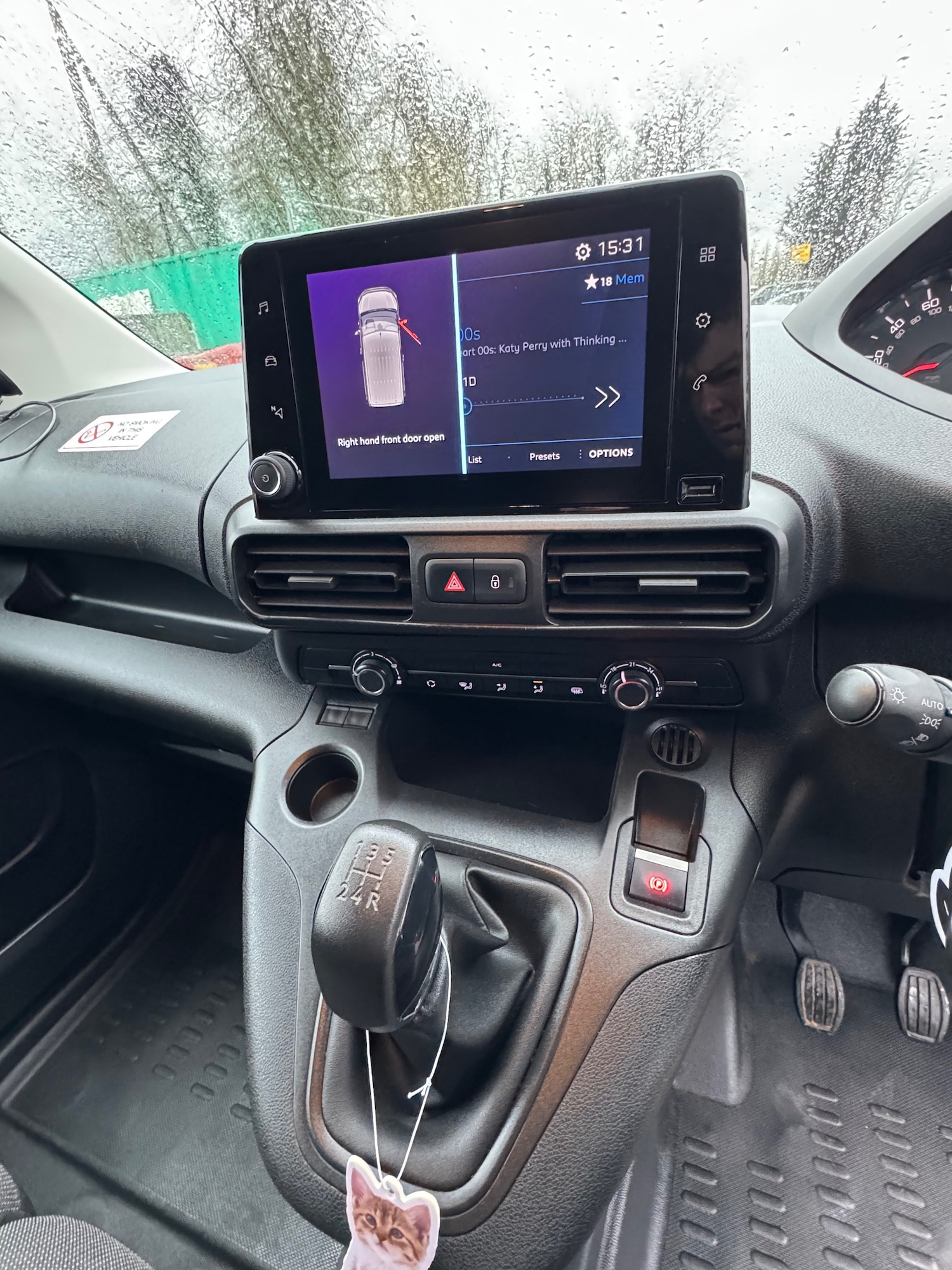 Used Peugeot Partner 2020 for sale - 77483109: Photo 16