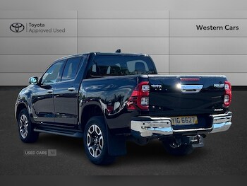 Used Toyota Hilux 2023 for sale - 78602317: Photo