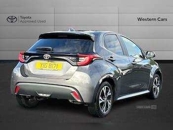 Used Toyota Yaris 2024 for sale - 79795059: Photo