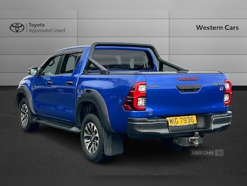 Used Toyota Hilux 2023 for sale - 77204477: Photo