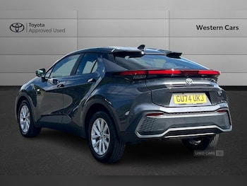 Used Toyota C-HR 2024 for sale - 79013348: Photo
