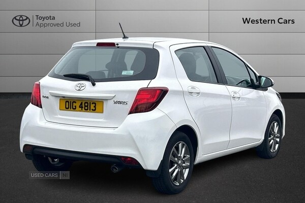 Used Toyota Yaris 2015 for sale - 76296307: Photo 2