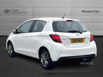 Used Toyota Yaris 2015 for sale - 76296307: Photo 4