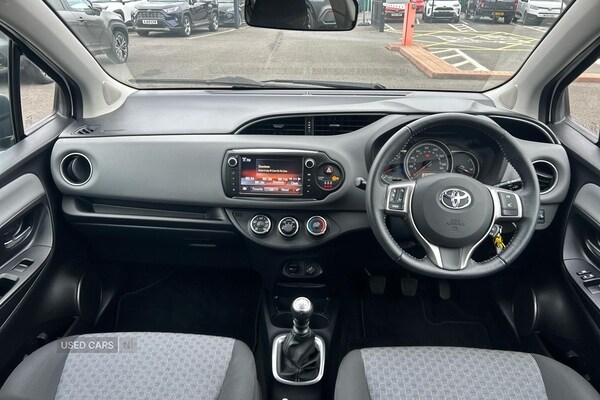 Used Toyota Yaris 2015 for sale - 76296307: Photo 5