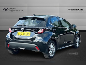 Used Toyota Yaris 2023 for sale - 79401687: Photo