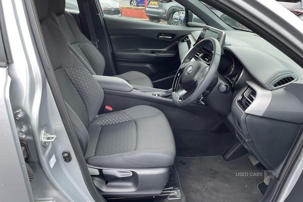 Used Toyota C-HR 2023 for sale - 77052552: Photo 11