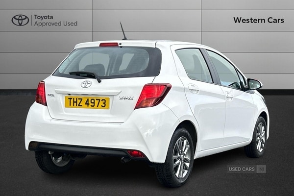 Used Toyota Yaris 2015 for sale - 76002877: Photo 2