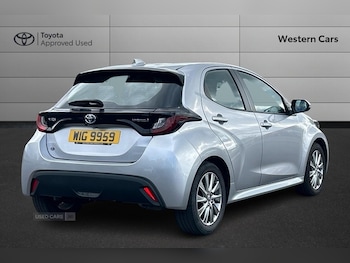 Used Toyota Yaris 2023 for sale - 79401686: Photo