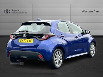 Used Toyota Yaris 2022 for sale - 77372048: Photo