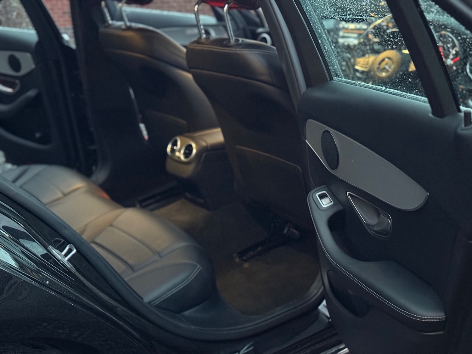 Used Mercedes-Benz C Class 2016 for sale - 76063653: Photo 32