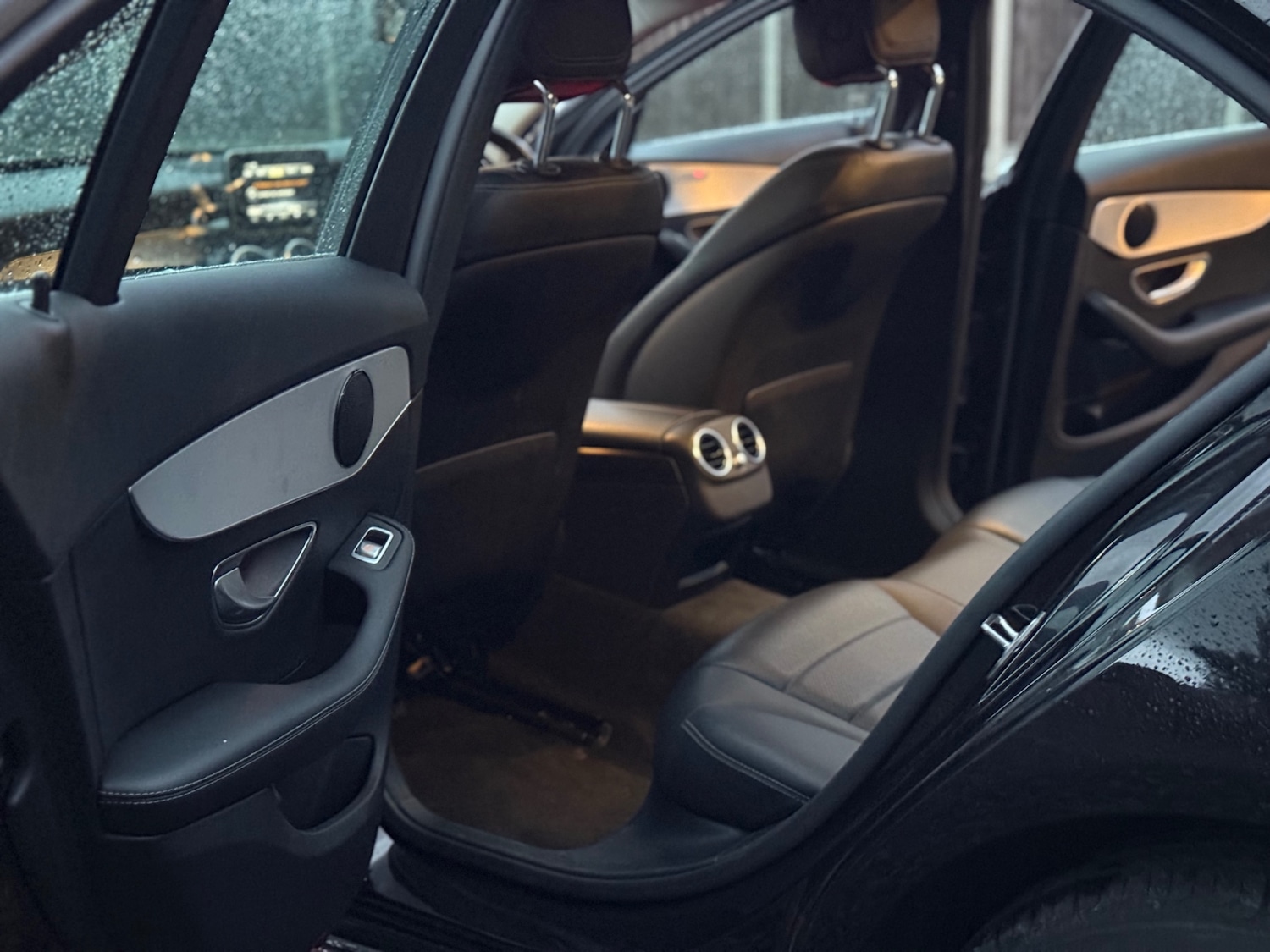 Used Mercedes-Benz C Class 2016 for sale - 76063653: Photo 33