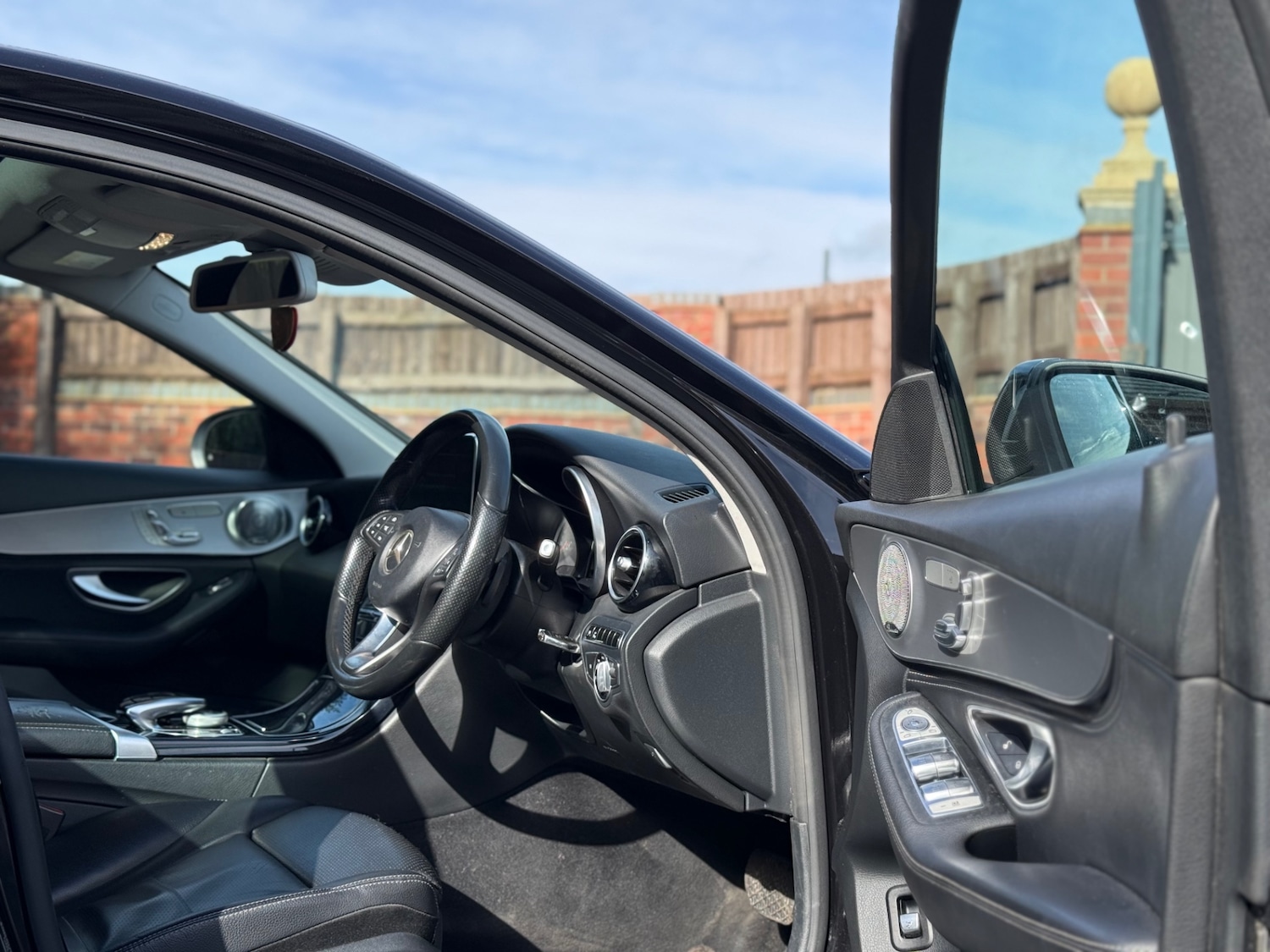 Used Mercedes-Benz C Class 2015 for sale - 77179647: Photo 17