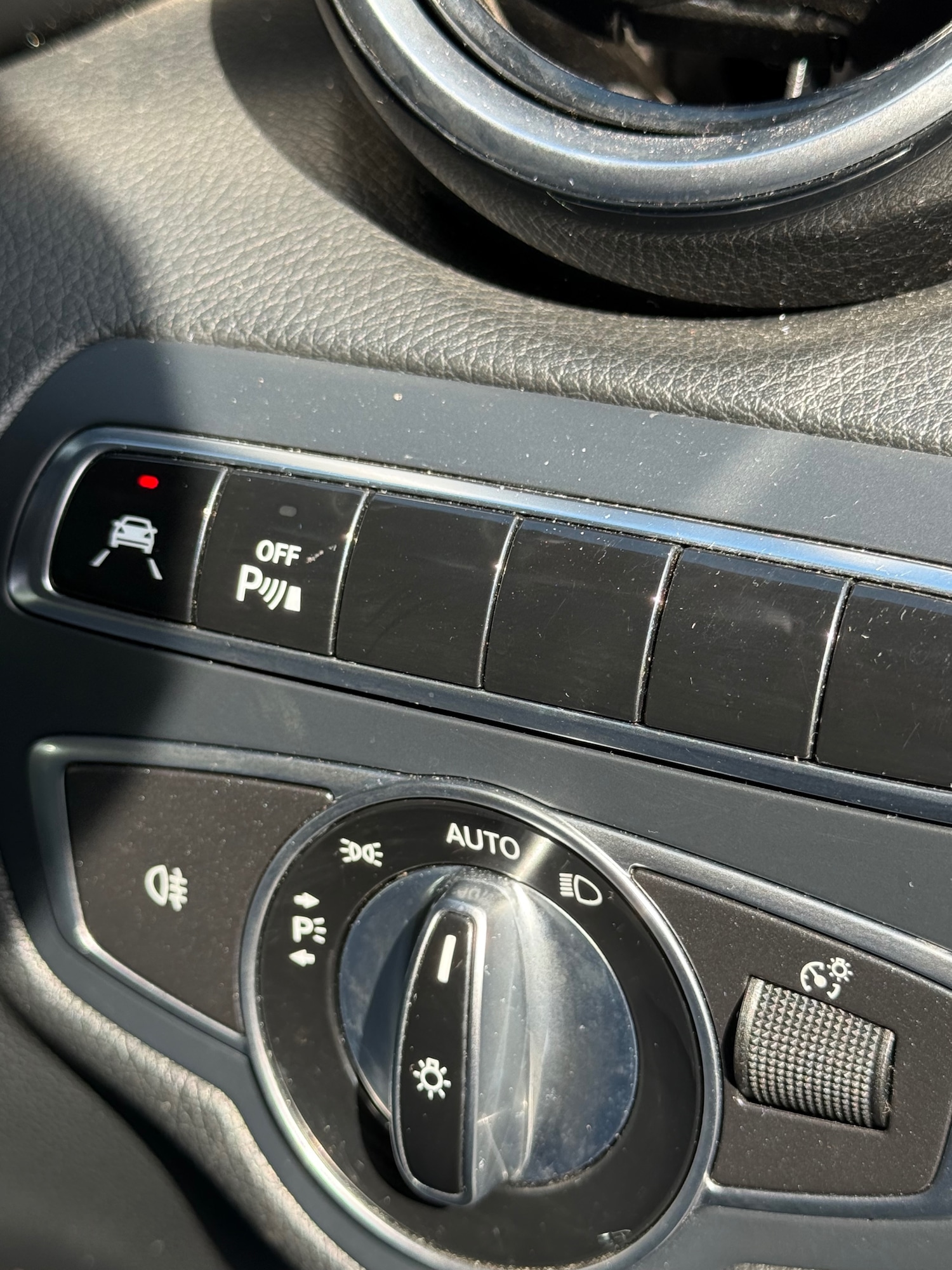 Used Mercedes-Benz C Class 2015 for sale - 77179647: Photo 19