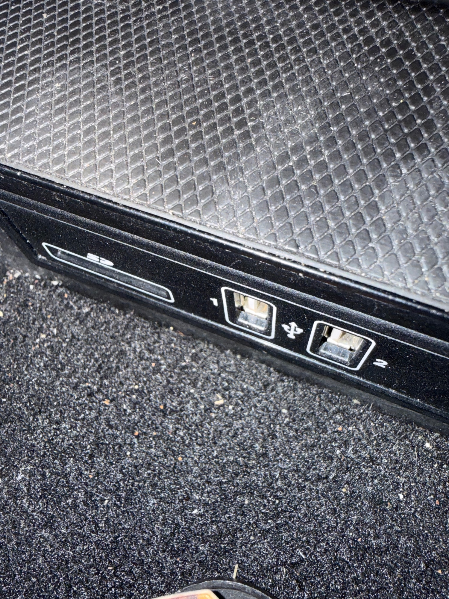 Used Mercedes-Benz C Class 2015 for sale - 77179647: Photo 48