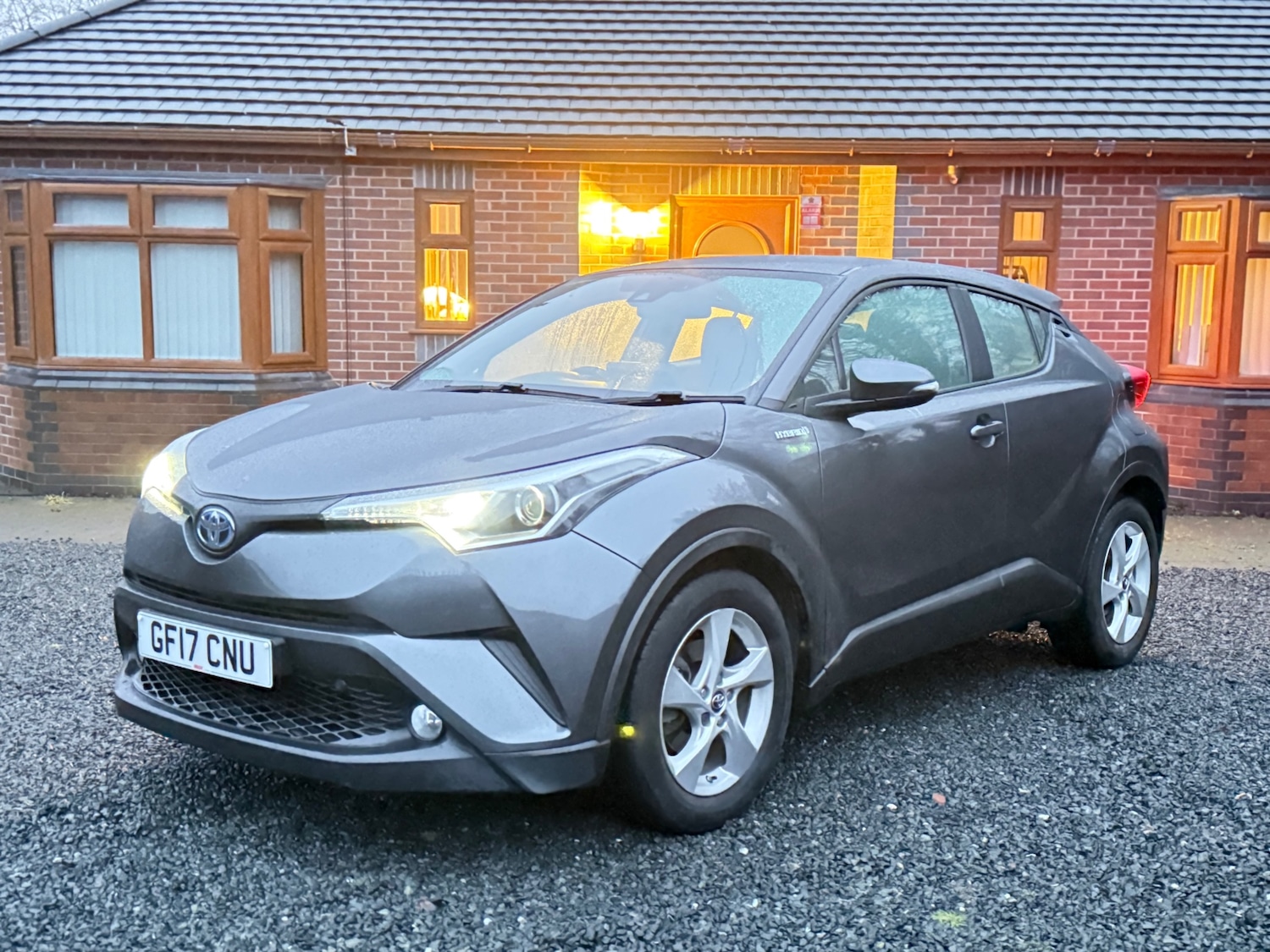 Used Toyota C-HR 2017 for sale - 77465466: Photo 11