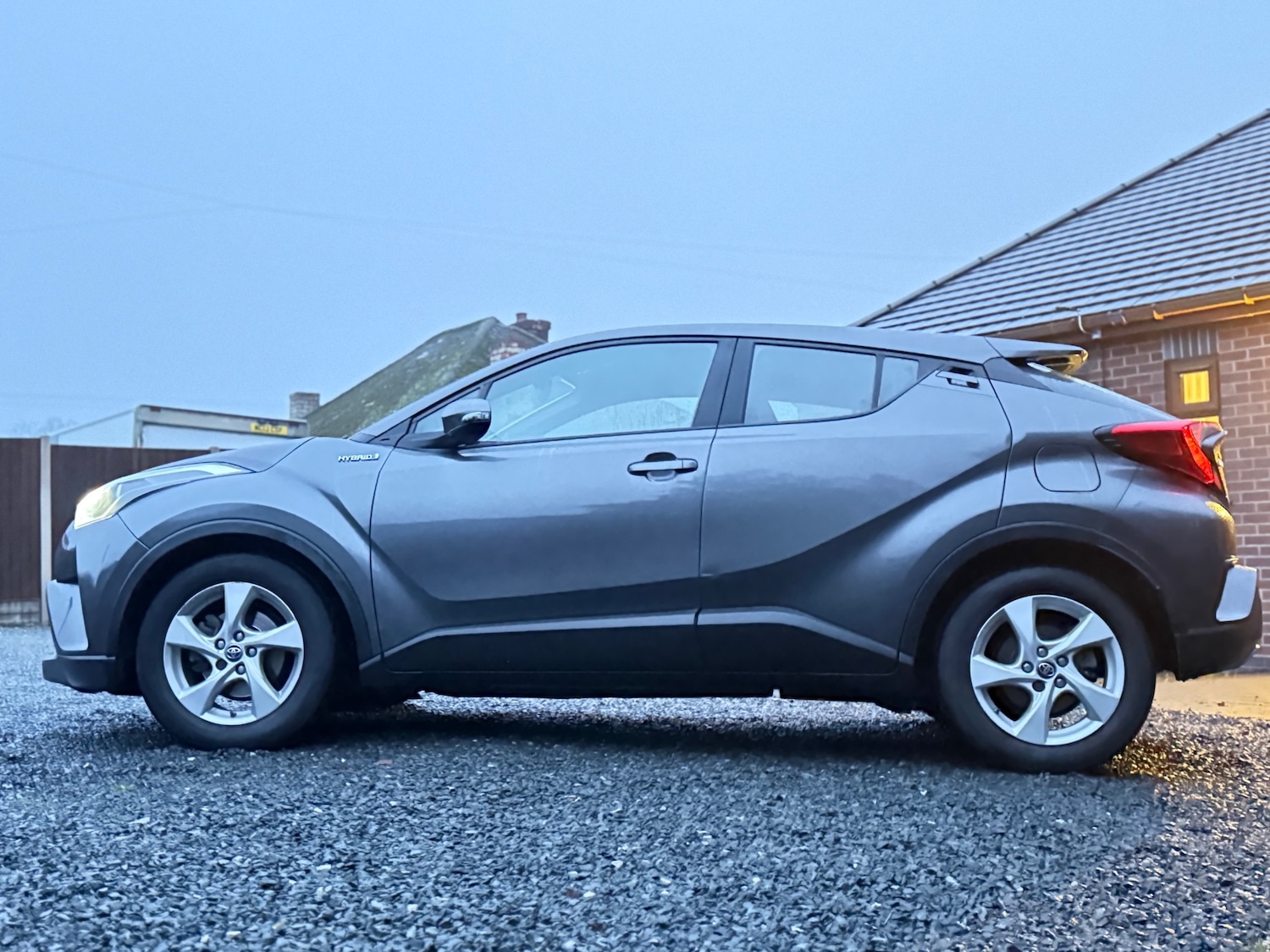 Used Toyota C-HR 2017 for sale - 77465466: Photo 12