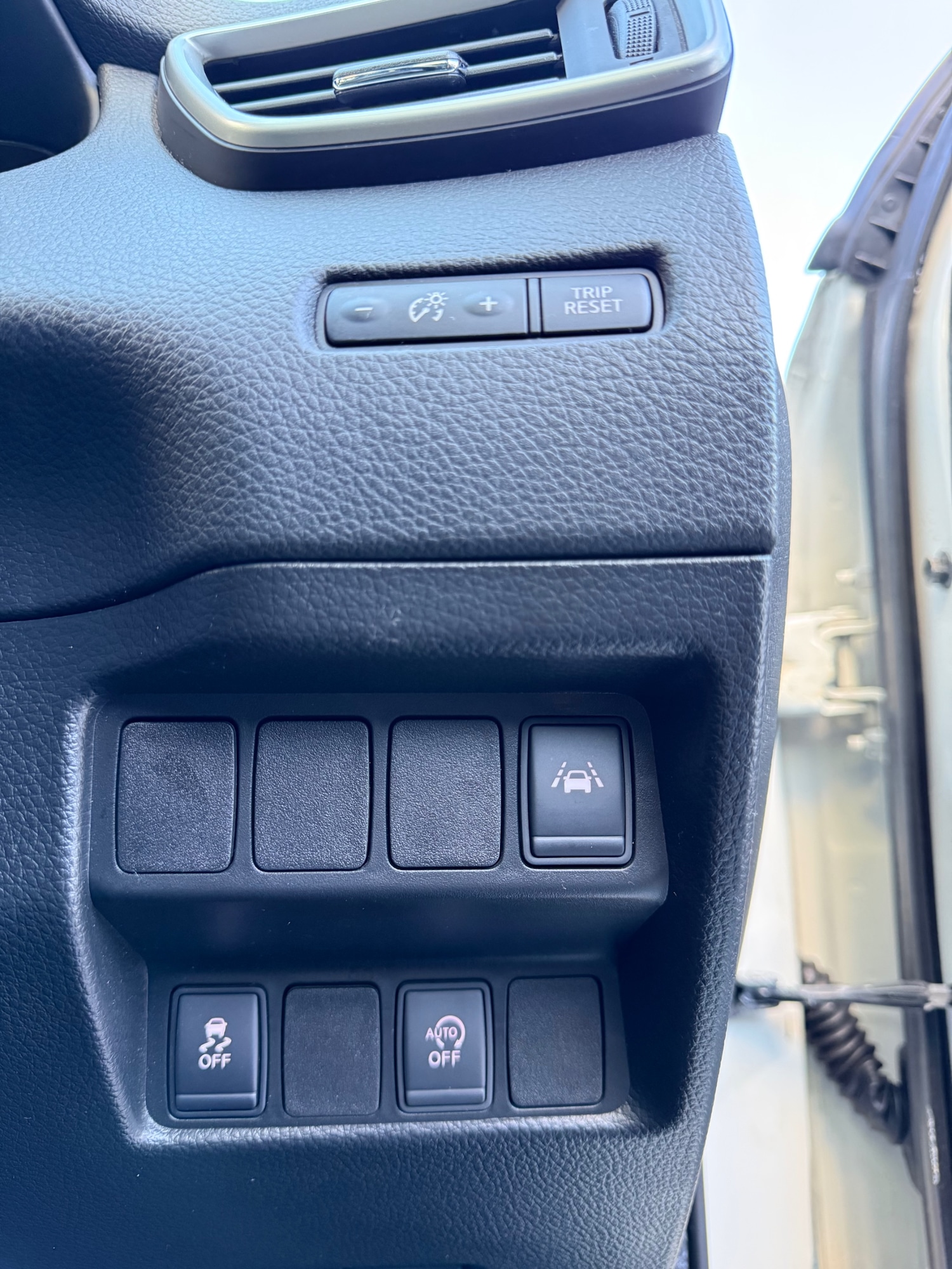 Used Nissan Qashqai 2017 for sale - 76178135: Photo 30