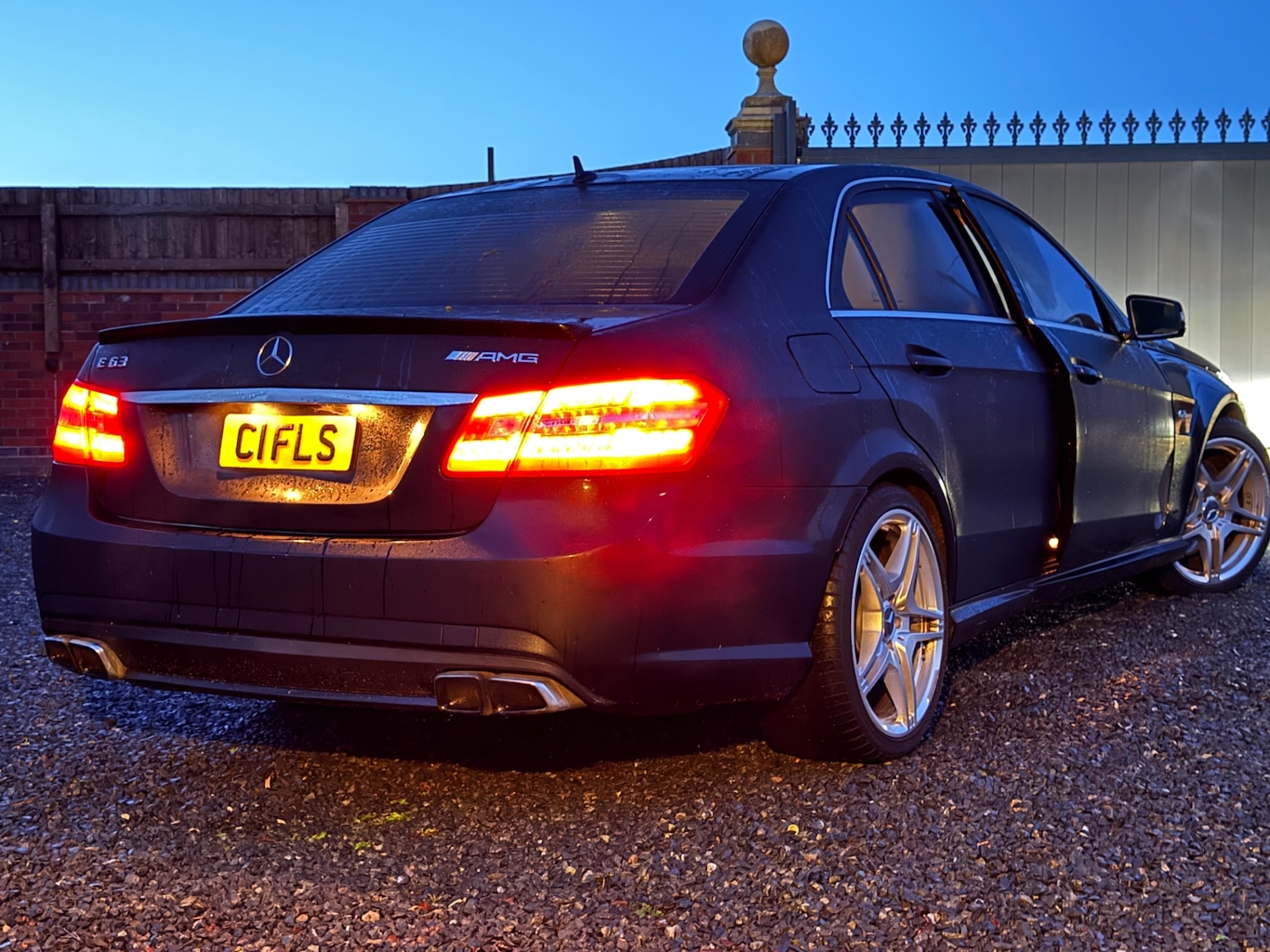 Used Mercedes-Benz E Class 2009 for sale - 76858726: Photo 10