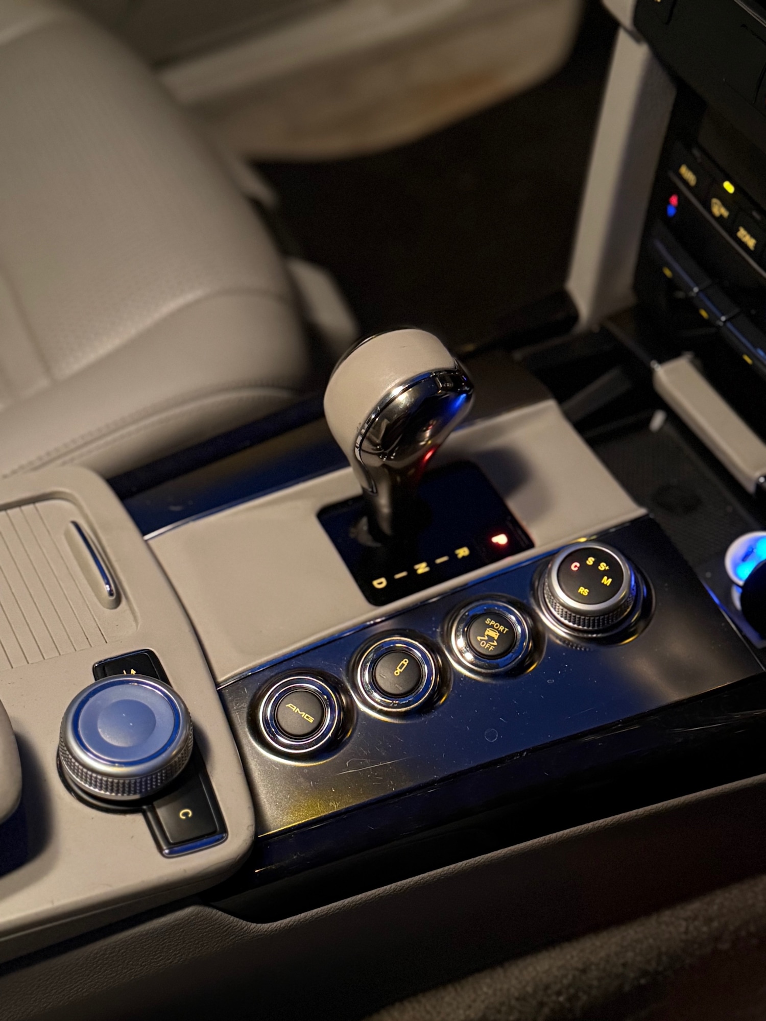 Used Mercedes-Benz E Class 2009 for sale - 76858726: Photo 15