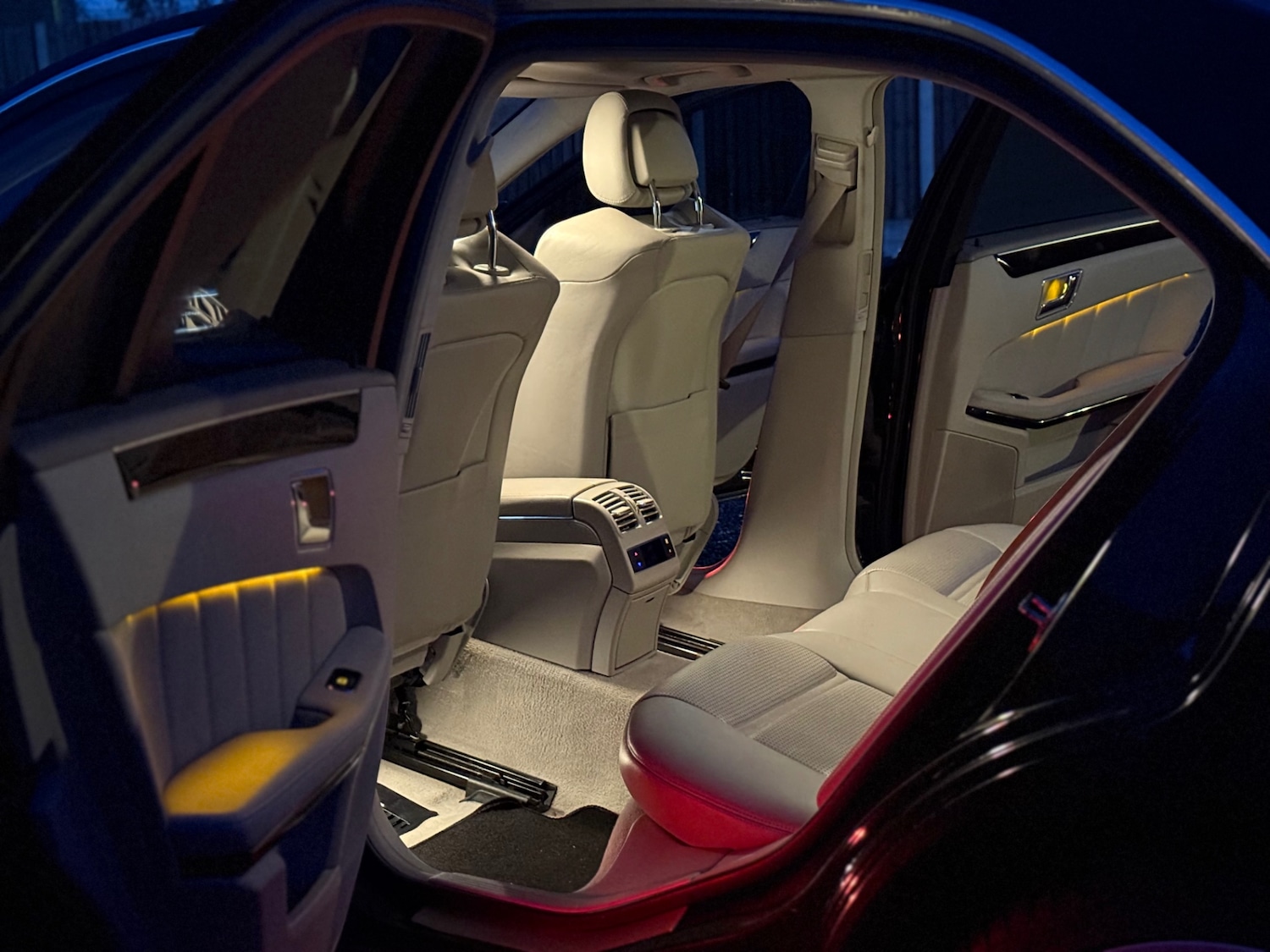 Used Mercedes-Benz E Class 2009 for sale - 76858726: Photo 27