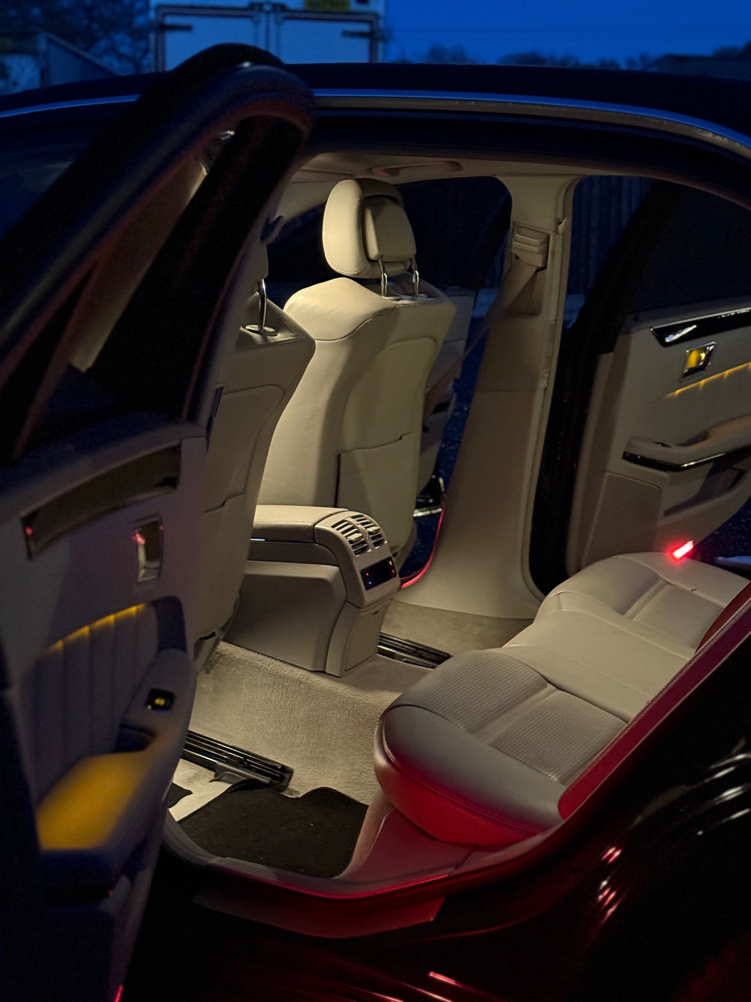 Used Mercedes-Benz E Class 2009 for sale - 76858726: Photo 28