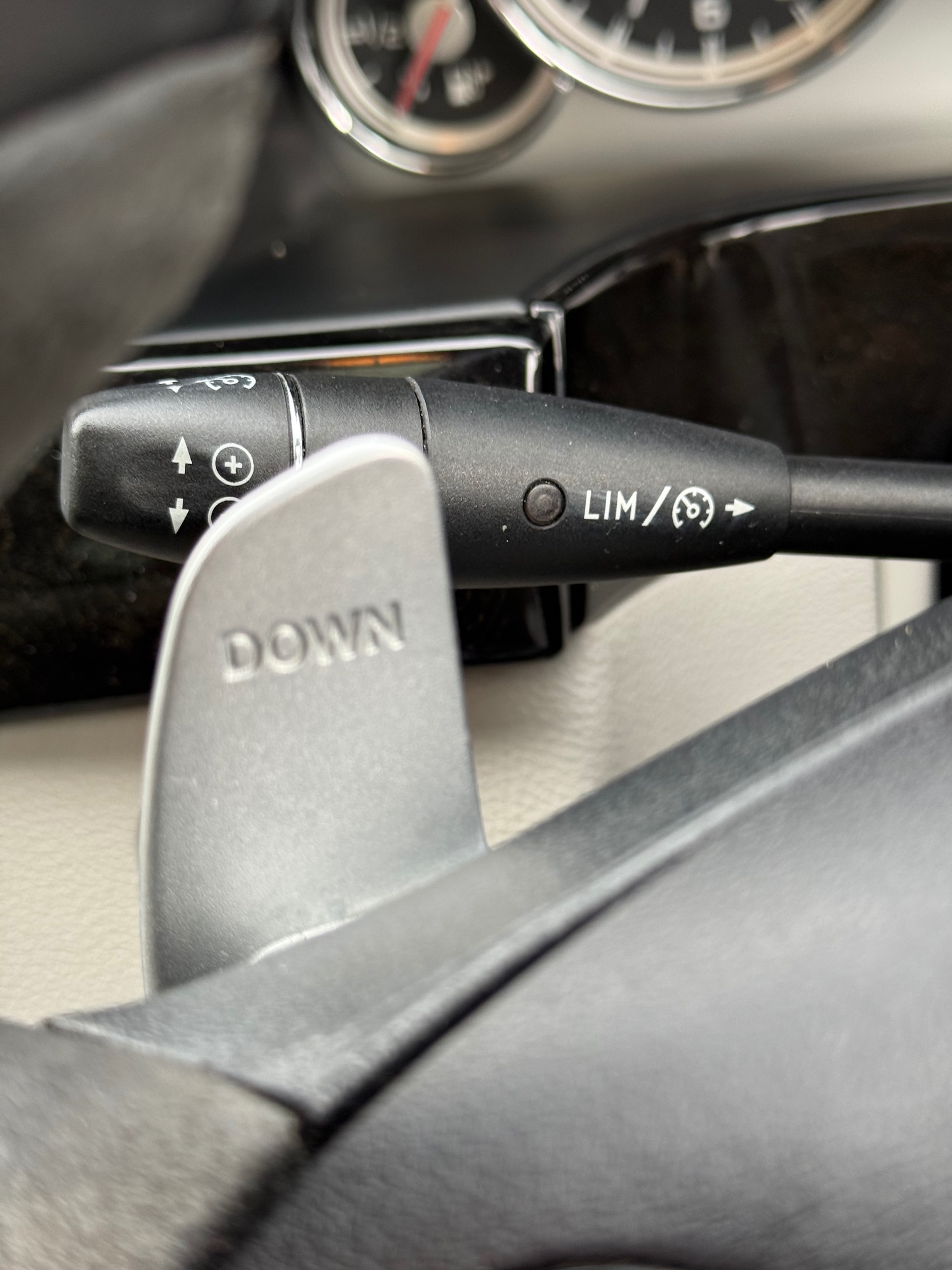 Used Mercedes-Benz E Class 2009 for sale - 76858726: Photo 36