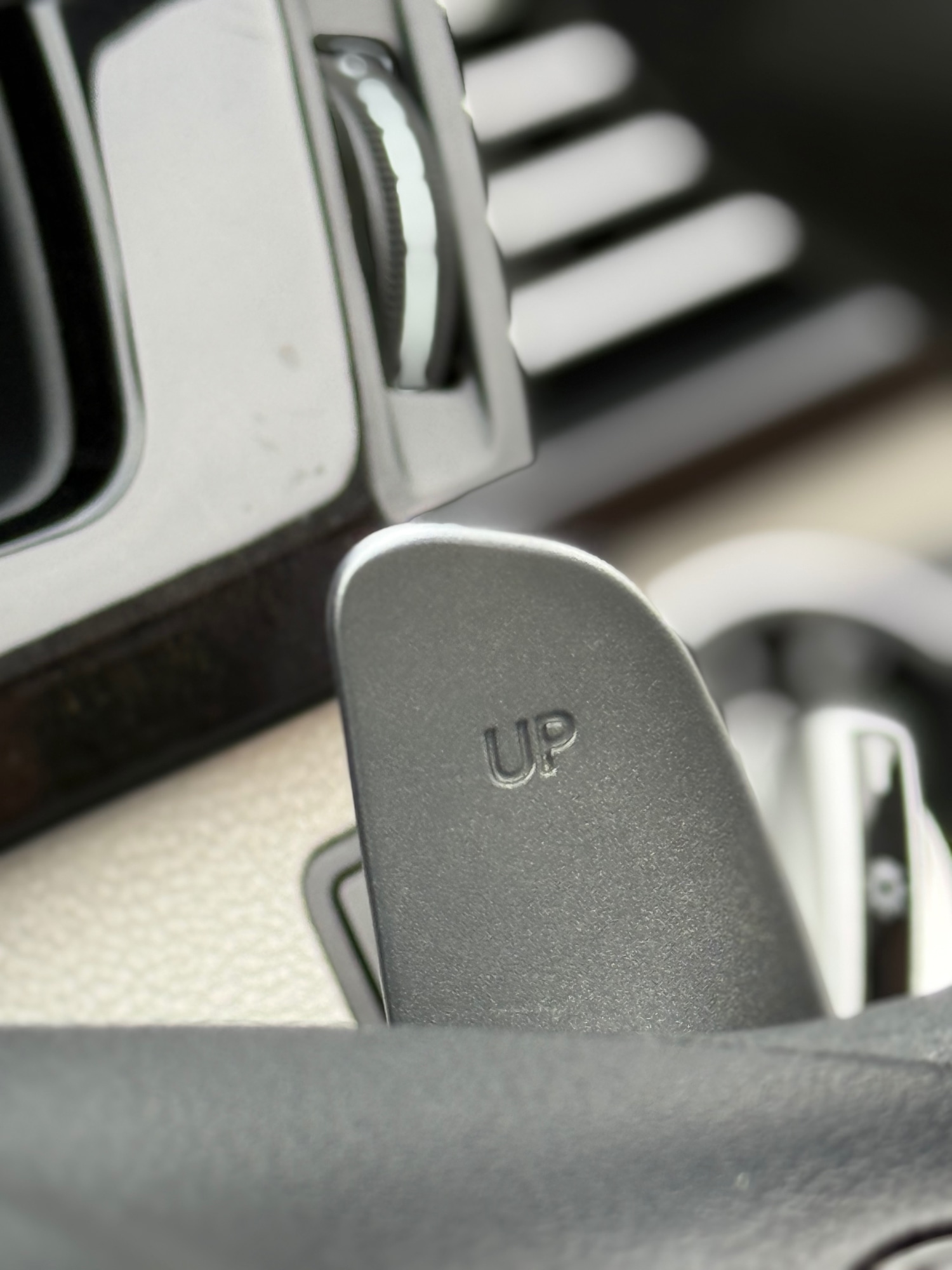 Used Mercedes-Benz E Class 2009 for sale - 76858726: Photo 37