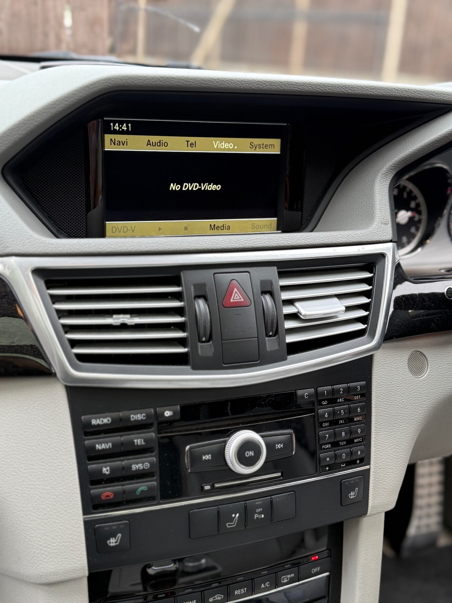 Used Mercedes-Benz E Class 2009 for sale - 76858726: Photo 39