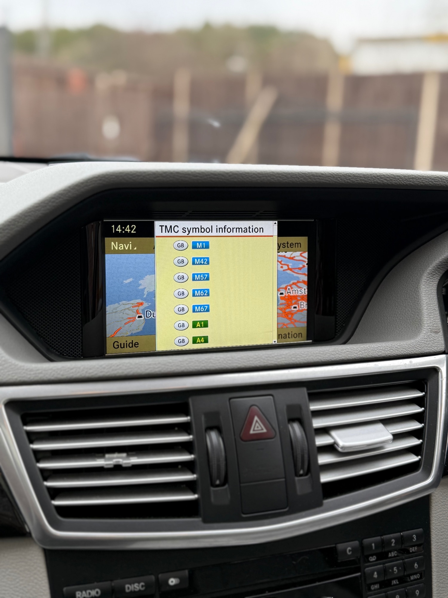 Used Mercedes-Benz E Class 2009 for sale - 76858726: Photo 41