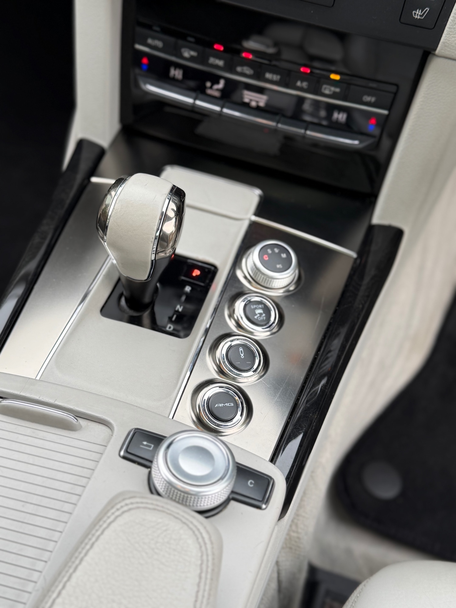 Used Mercedes-Benz E Class 2009 for sale - 76858726: Photo 45