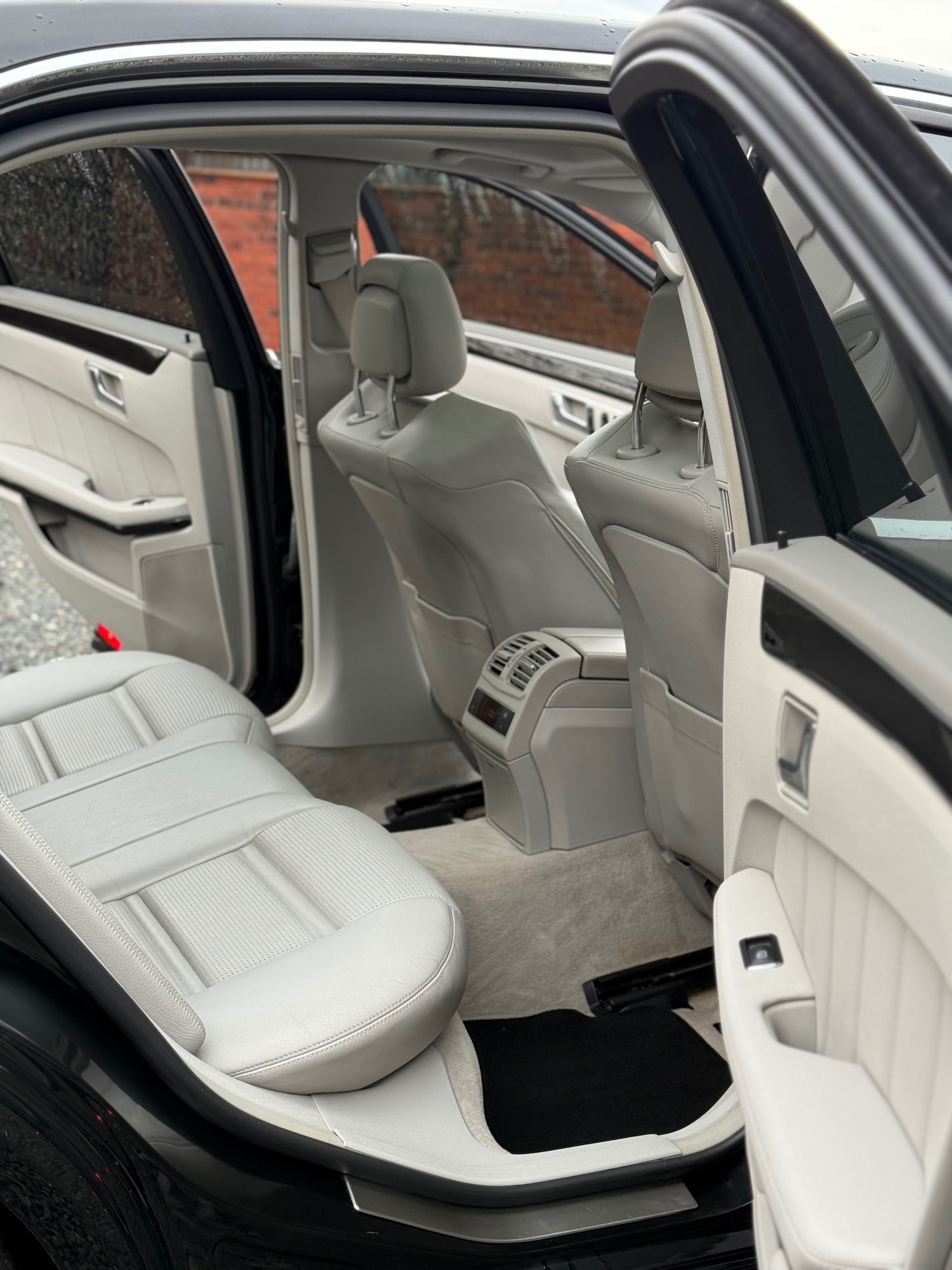 Used Mercedes-Benz E Class 2009 for sale - 76858726: Photo 68