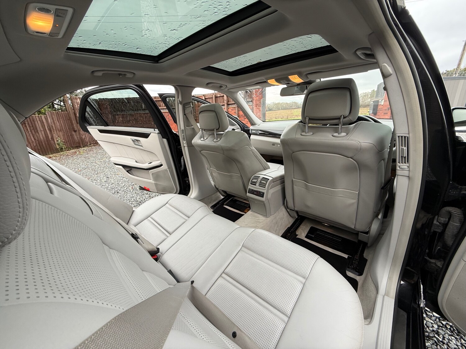 Used Mercedes-Benz E Class 2009 for sale - 76858726: Photo 69